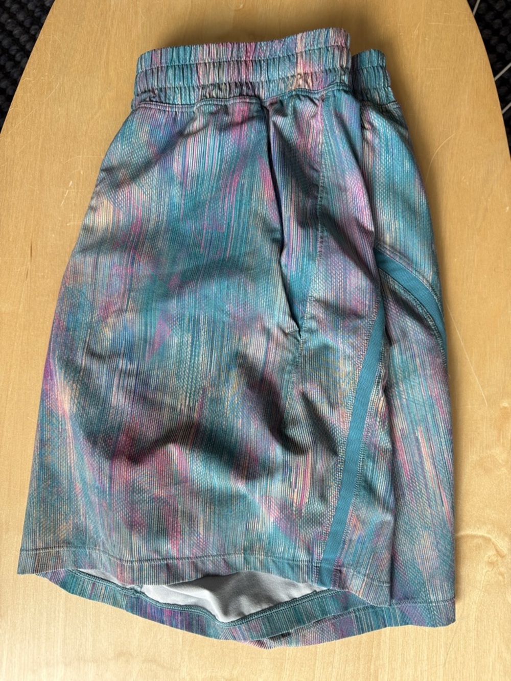 Lululemon Pace Breaker 7" - Medium